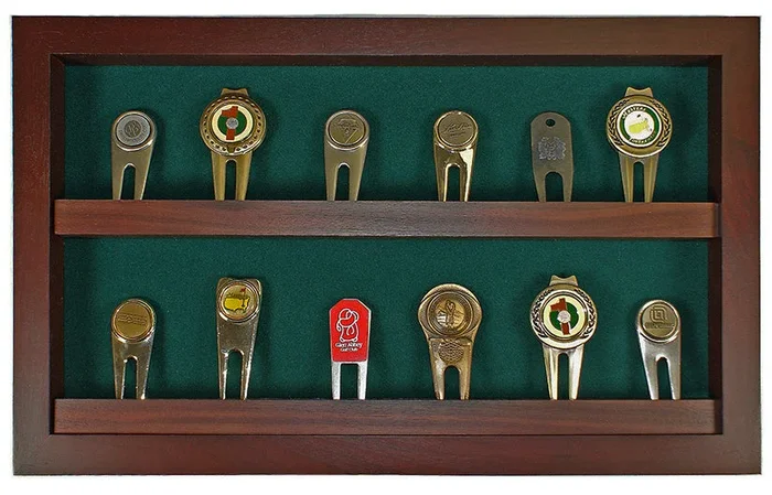 Eureka Golf: 20 Golf Divot Tool Display
