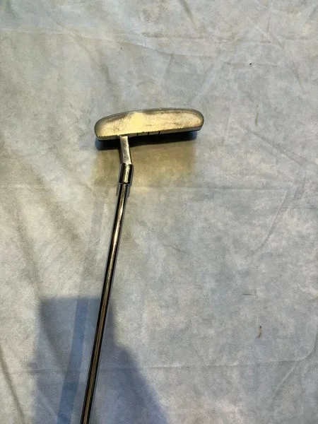 Men’s Knight Trakker TK1 Mallet Putter Right Handed 32″ (Used)