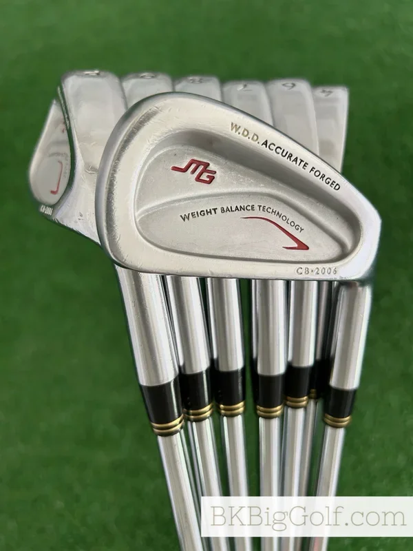 Miura CB 2006 Forged Iron Set 4-P / Dynamic Gold 120 Stiff