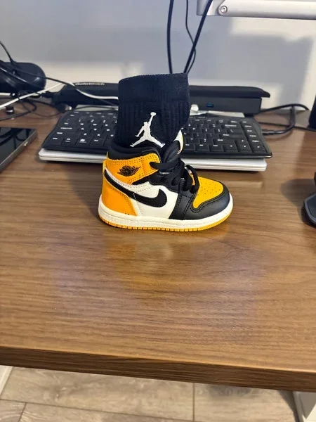 Nike Head Cover (New)