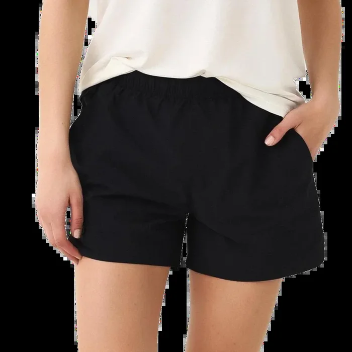 On Cloud Essential Women’s Shorts