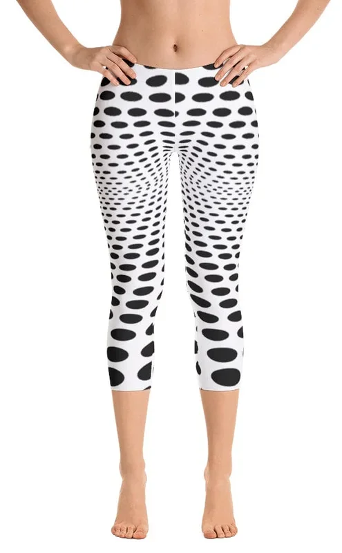ReadyGOLF: Sea of Holes Women’s Capri Leggings