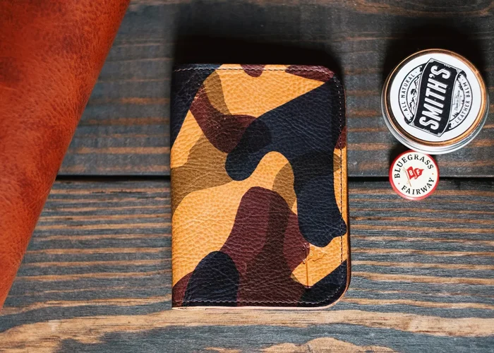 Single Barrel Collection Crenshaw Scorecard Holder in Camo / Chestnut