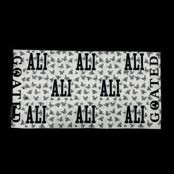 THE STINGER GOLF TOWEL